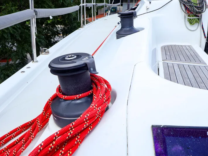 **4806tw Yacht Photos Pics Deck of 2017 Dehler 42c sailboat with red ropes and winches.