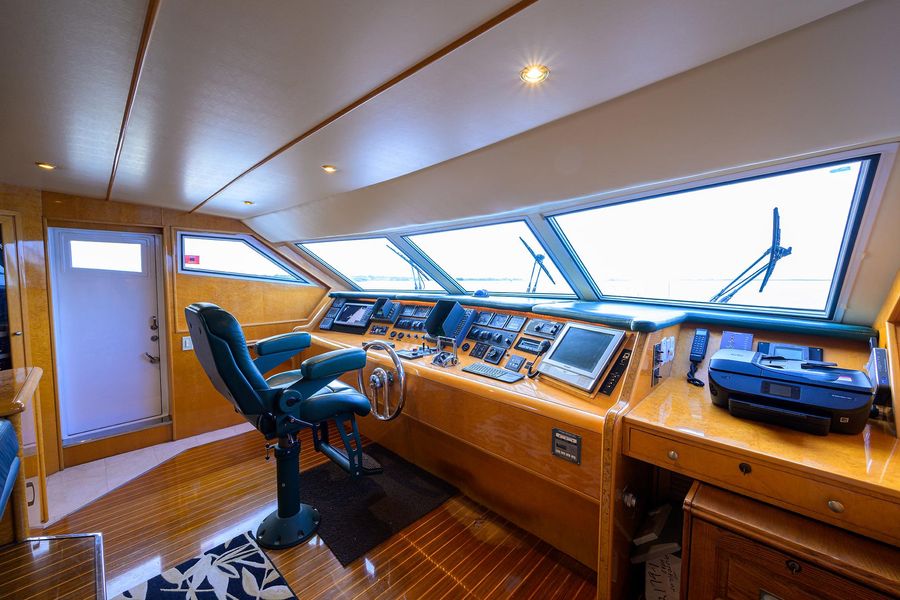 2001 Tarrab Pilothouse