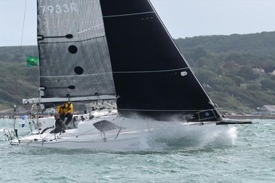 Jeanneau Sun Fast 3300