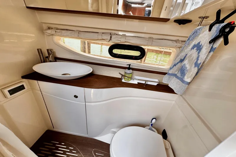 Cavu Yacht Photos Pics 