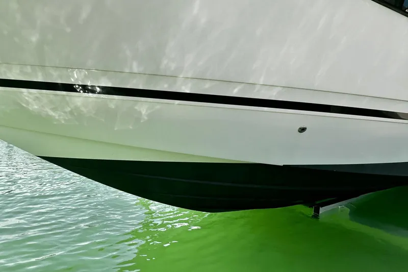 Cavu Yacht Photos Pics 