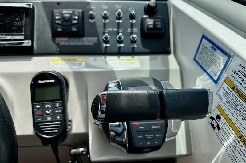 Cavu Yacht Photos Pics 