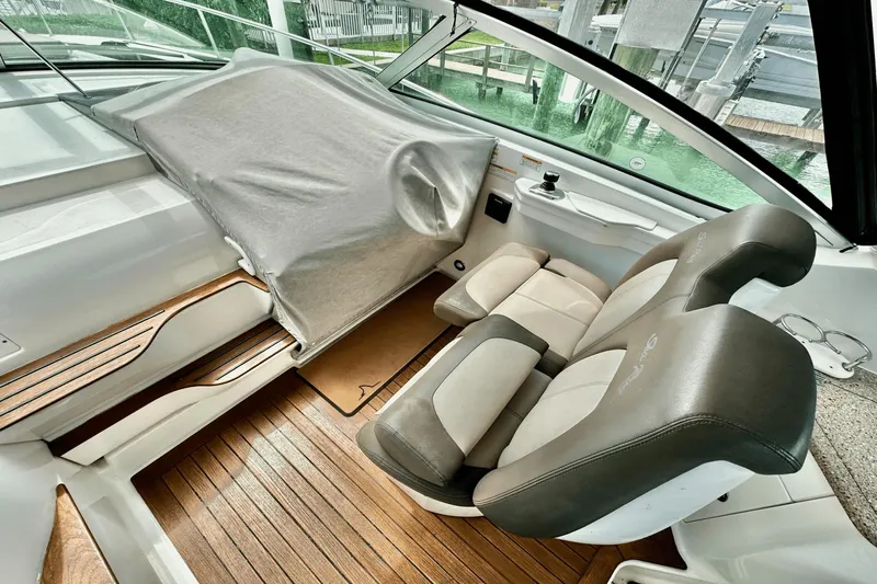 Cavu Yacht Photos Pics 