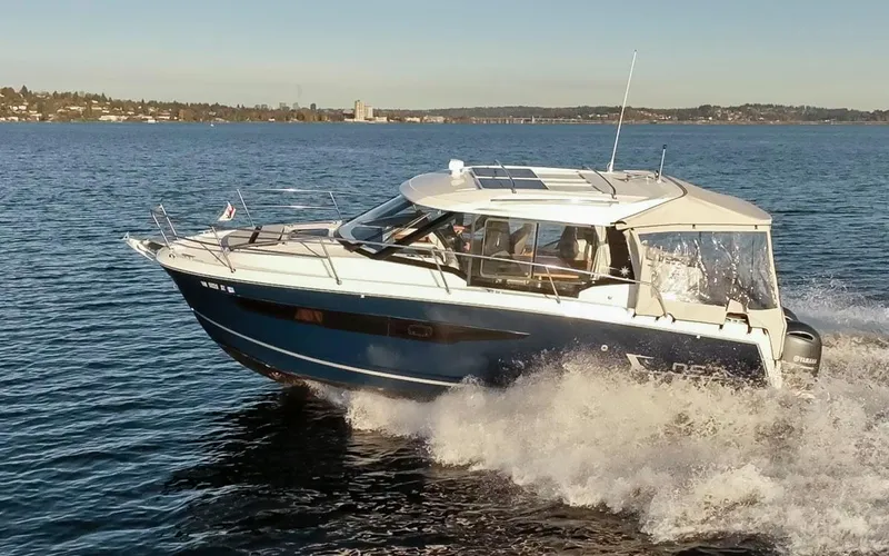 Jeanneau Weekender Offshore Yacht Photos Pics 