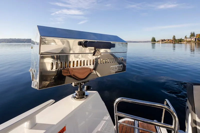 Jeanneau Weekender Offshore Yacht Photos Pics 