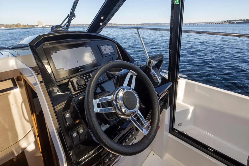 Jeanneau Weekender Offshore Yacht Photos Pics 