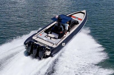 Yacht