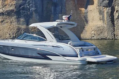 Formula 350 Crossover Bowrider