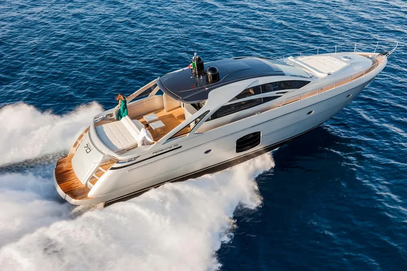 M Yacht Photos Pics Manufacturer Provided Image: Pershing 70 Cruising
