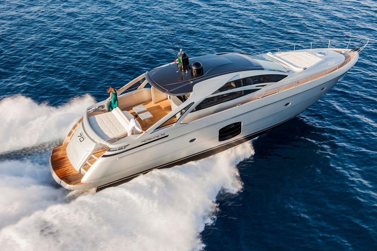 2018 Pershing 70 