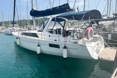 2020 Beneteau Oceanis 41.1