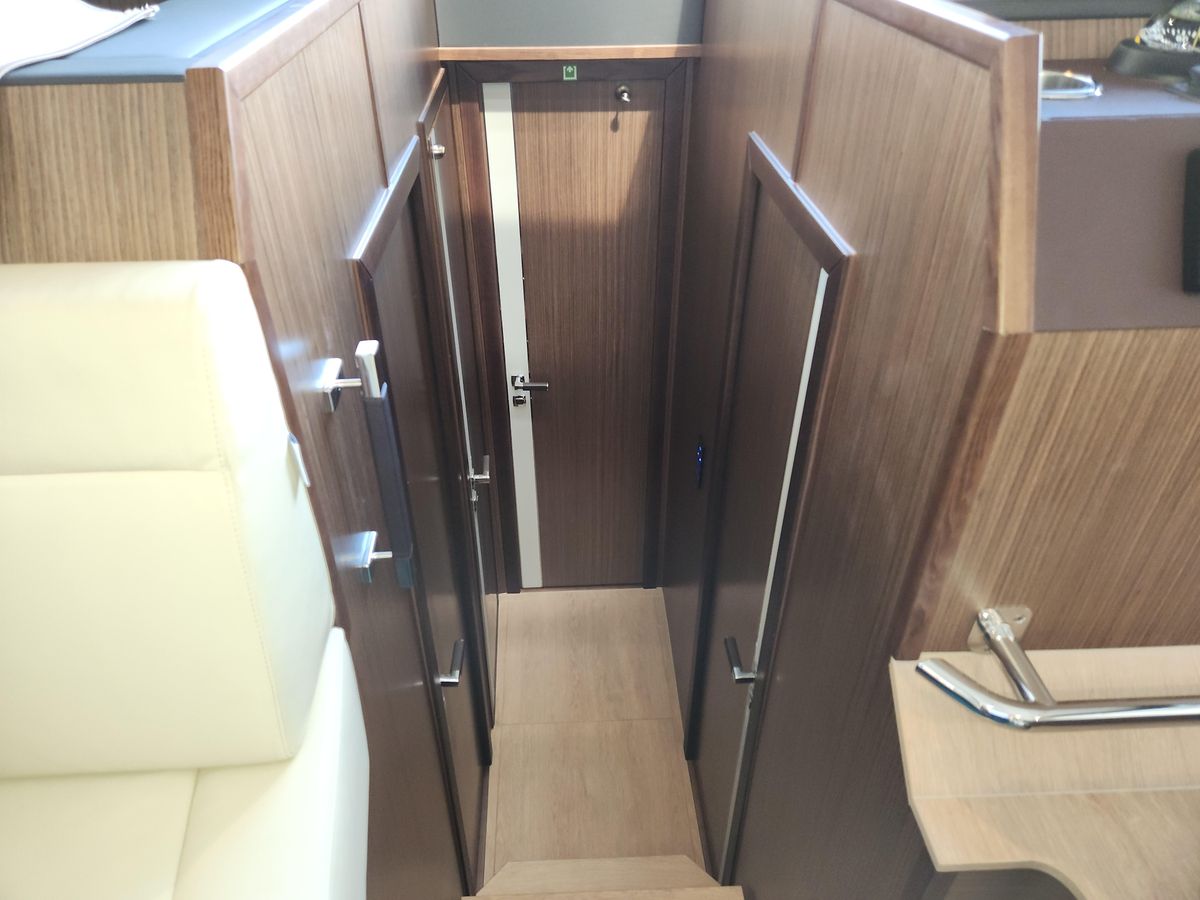 2022 Sealine 44 