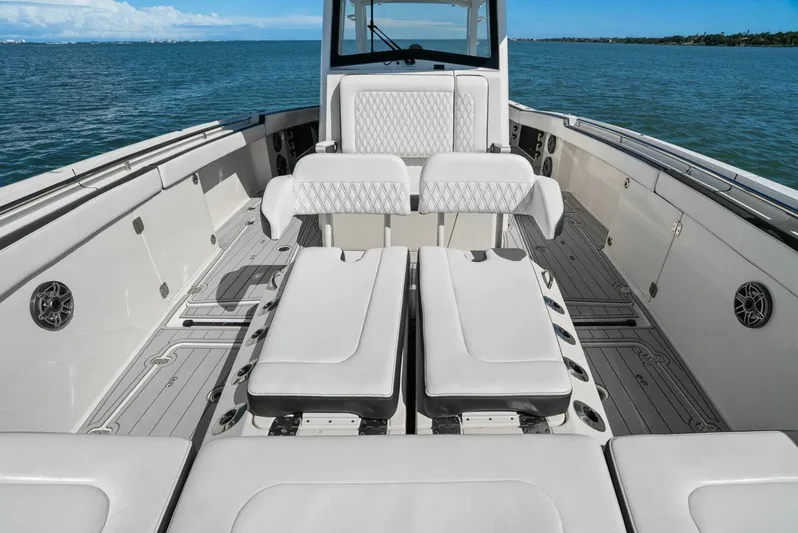  Yacht Photos Pics 2022 World Cat 400 CC-X - Bow Seating