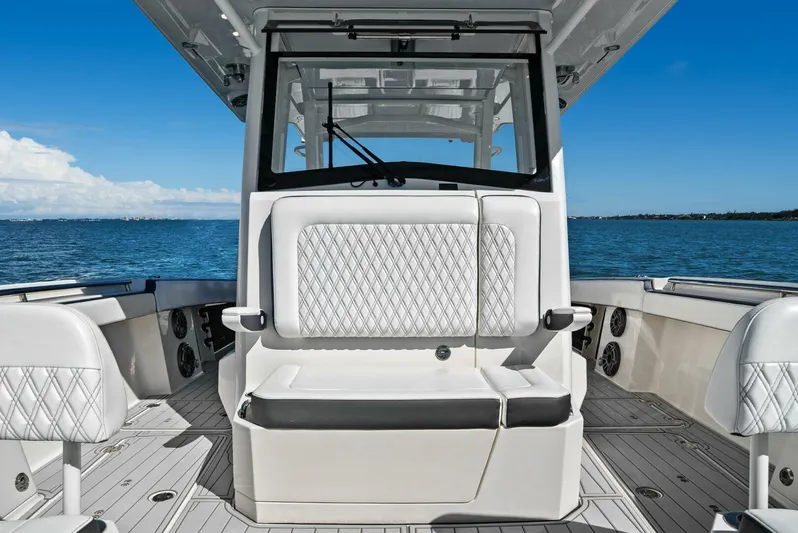  Yacht Photos Pics 2022 World Cat 400 CC-X - Bow Seating
