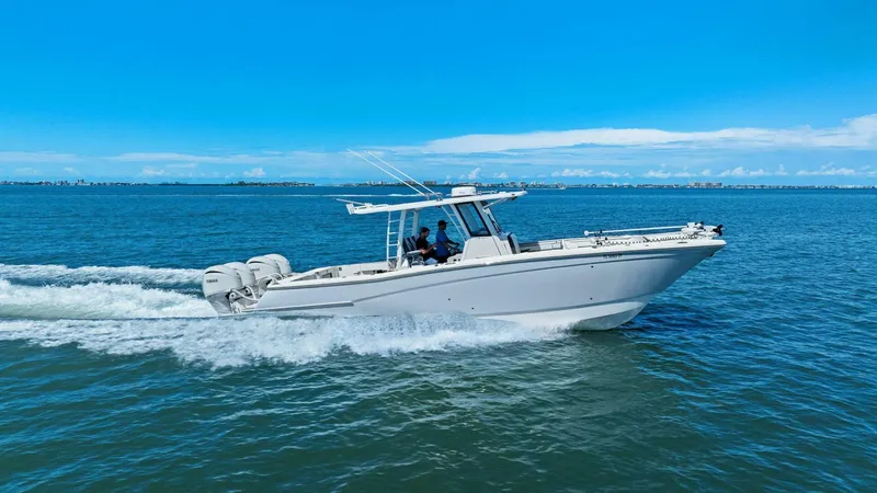  Yacht Photos Pics 2022 World Cat 400 CC-X - Profile Starboard