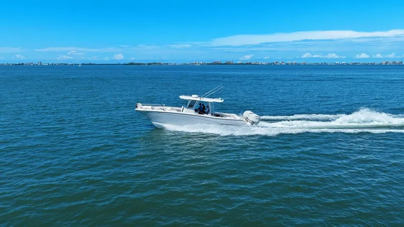  Yacht Photos Pics 2022 World Cat 400 CC-X - Profile Port