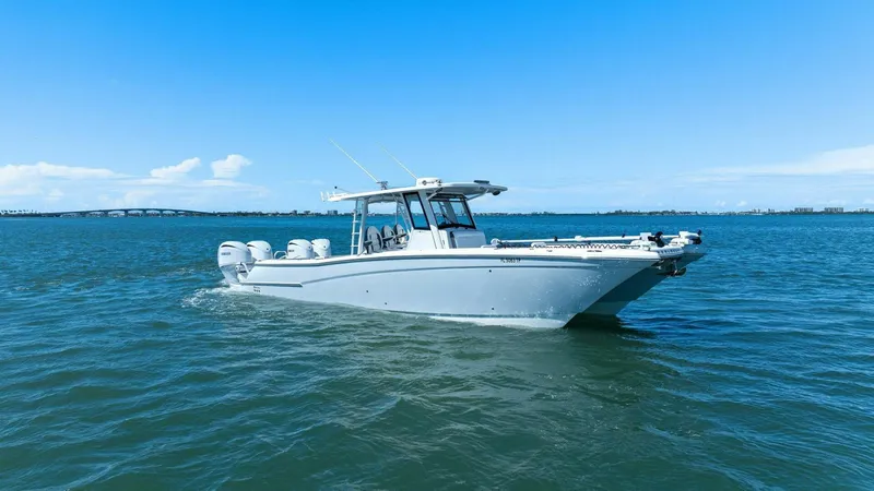  Yacht Photos Pics 2022 World Cat 400 CC-X - Profile Starboard 3/4 Bow