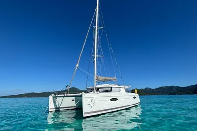 2014 Fountaine Pajot Helia 44