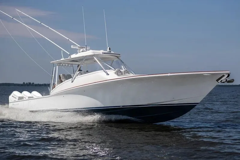 Kingston Grey Yacht Photos Pics Manufacturer Provided Image: 2026 Albemarle 41 Carolinian Fisharound Express cruising on open water.