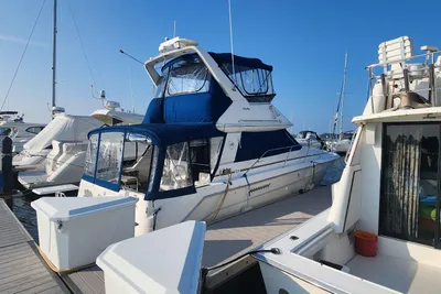 Sea Ray 370 Sedan Bridge