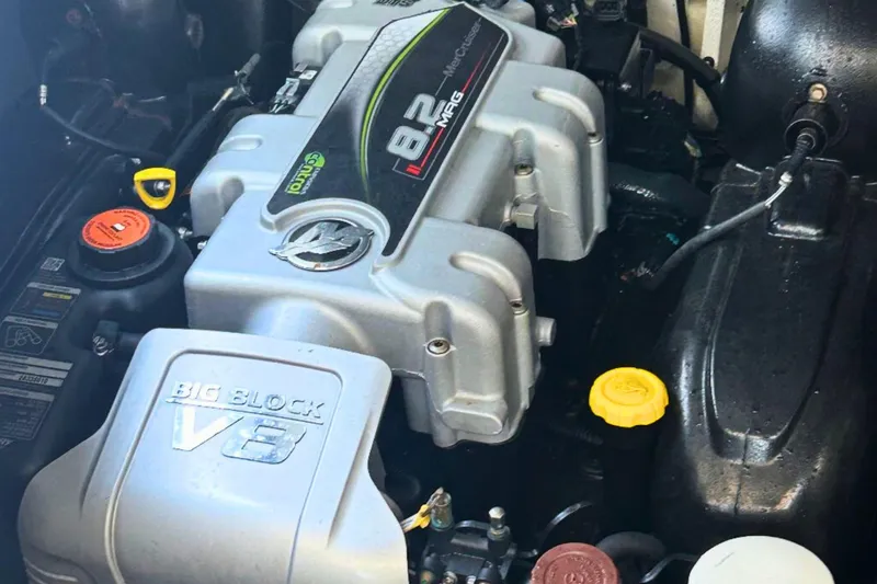  Yacht Photos Pics Engine of 2017 Sea Ray Sundancer 350 Coupe with Big Block V8.