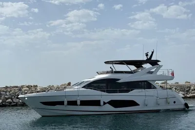 Sunseeker 76 Yacht