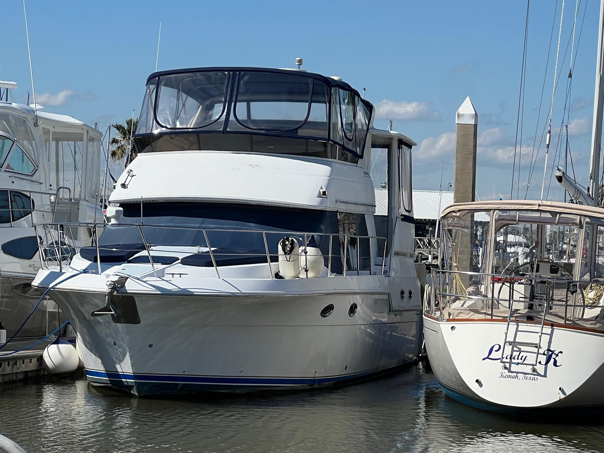 carver 406 motor yacht