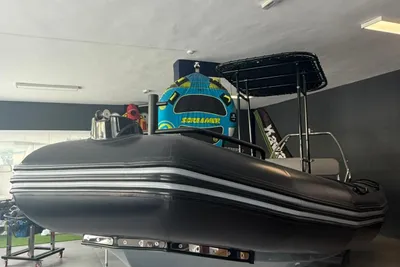 2021 Bombard Explorer 700