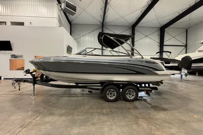 Formula 240 Bowrider