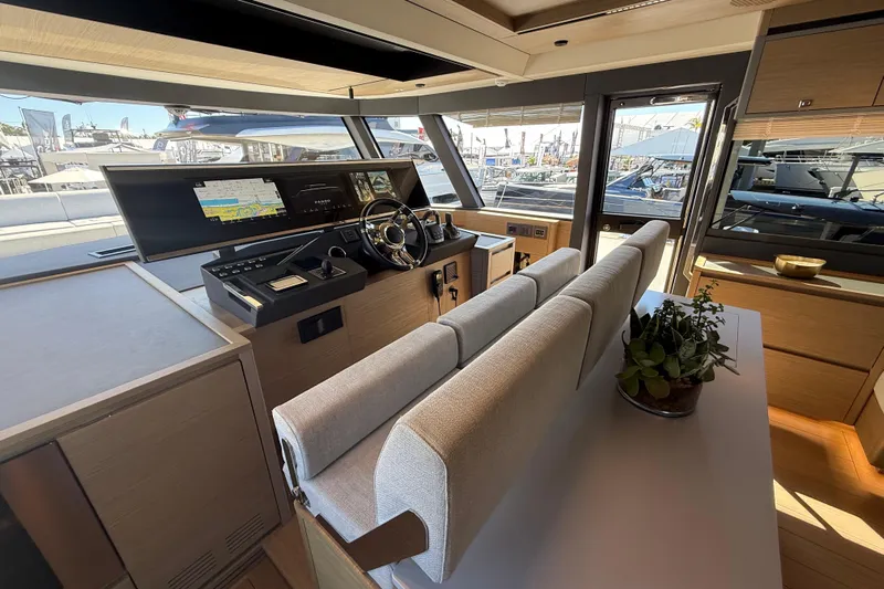  Yacht Photos Pics Interior of 2026 Pardo Yachts GT75, featuring modern helm and luxurious seating area.