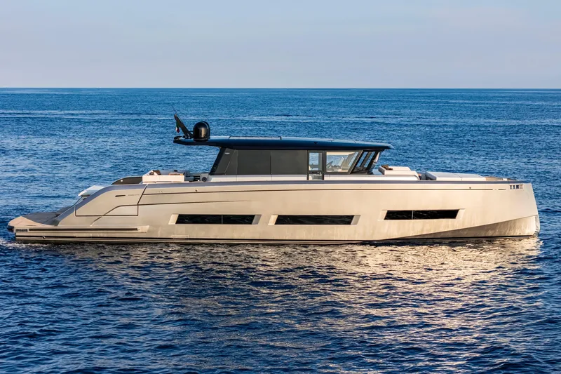  Yacht Photos Pics 2026 Pardo Yachts GT75 luxury yacht cruising on open sea.