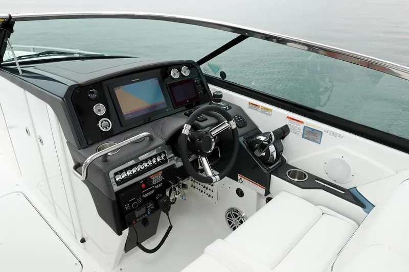 310 Bow Rider Yacht Photos Pics Manufacturer Provided Image: Manufacturer Provided Image