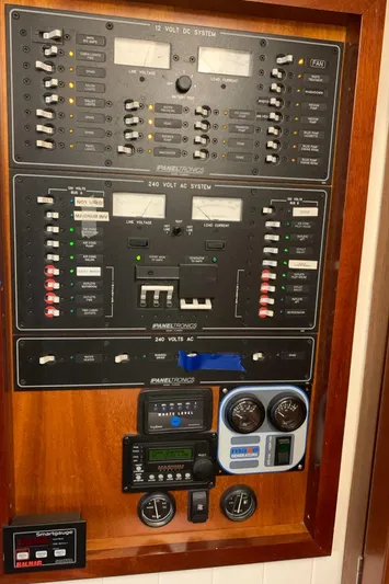 Lazy Days Yacht Photos Pics Electrical control panel on a 2005 Great Harbour GH37 boat.