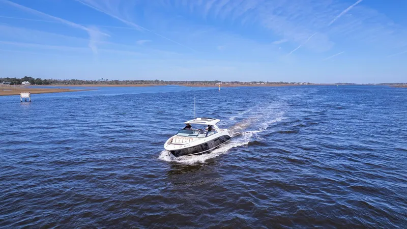  Yacht Photos Pics 2019 Sea Ray Slx 400 Ob - Image 6