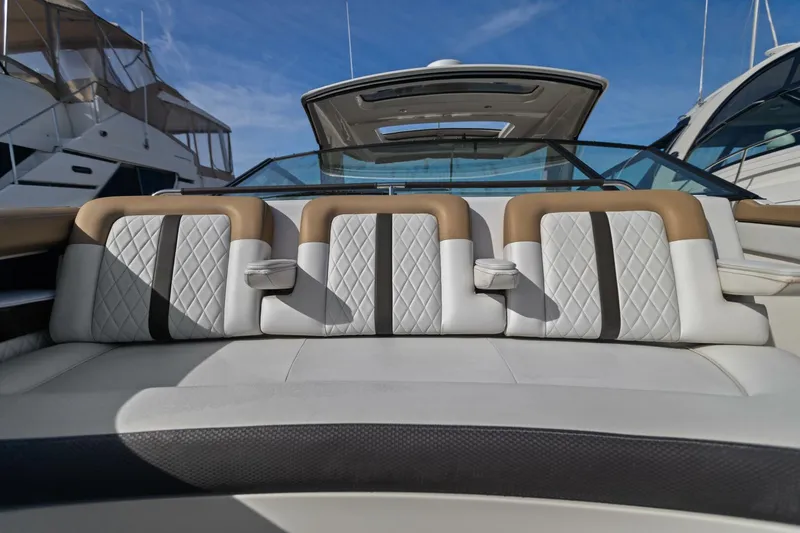  Yacht Photos Pics 2019 Sea Ray Slx 400 Ob - Image 23