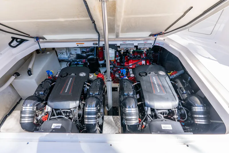 "plymouth Breeze" Yacht Photos Pics 2020 Regal 35 Sport Coupe engine compartment with twin powerful engines.