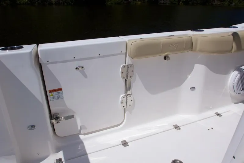  Yacht Photos Pics Manufacturer Provided Image