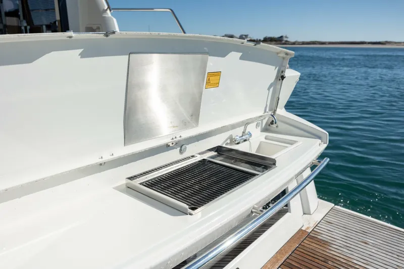  Yacht Photos Pics 2018 Prestige 460 S - Image 15