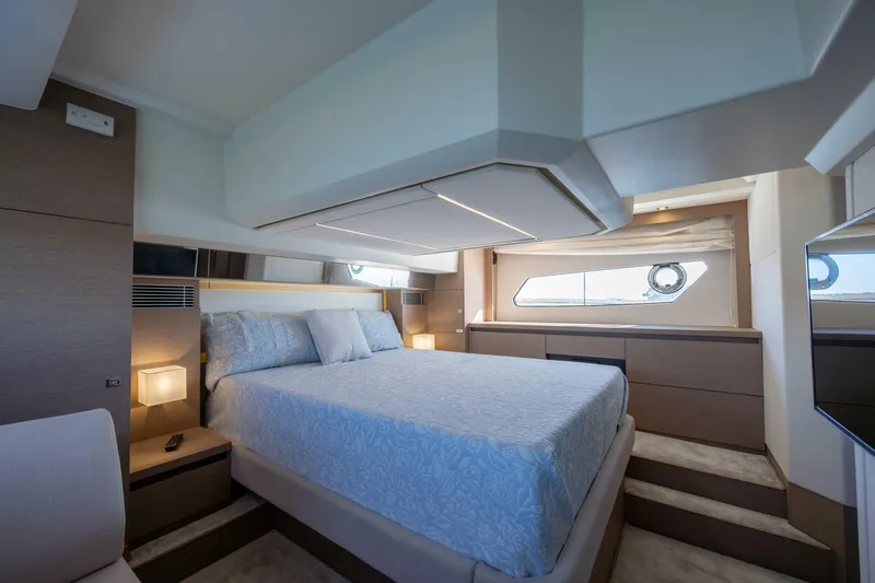  Yacht Photos Pics 2018 Prestige 460 S - Image 43