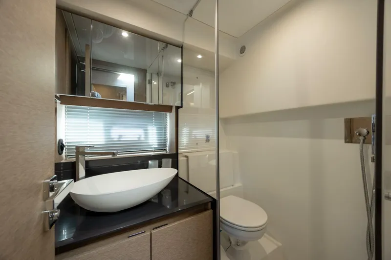  Yacht Photos Pics 2018 Prestige 460 S - Image 39