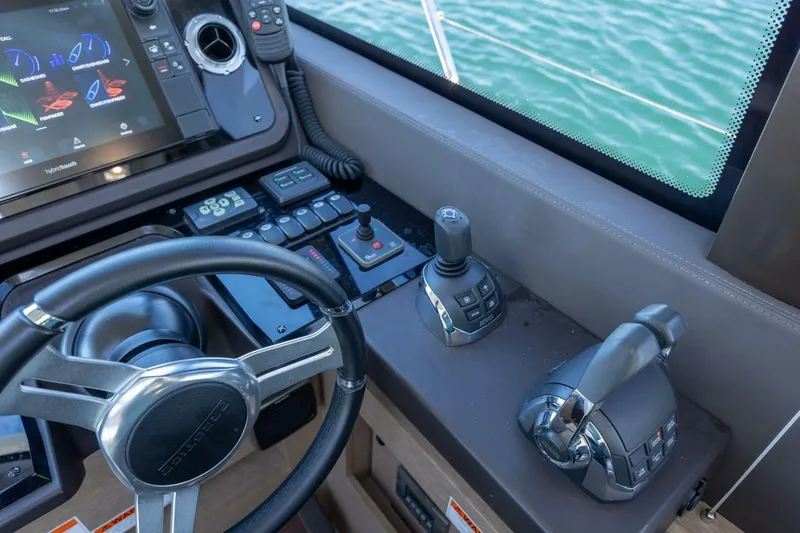  Yacht Photos Pics 2018 Prestige 460 S - Image 35