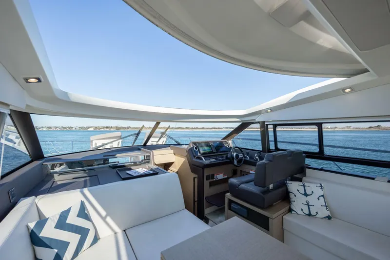  Yacht Photos Pics 2018 Prestige 460 S - Image 31