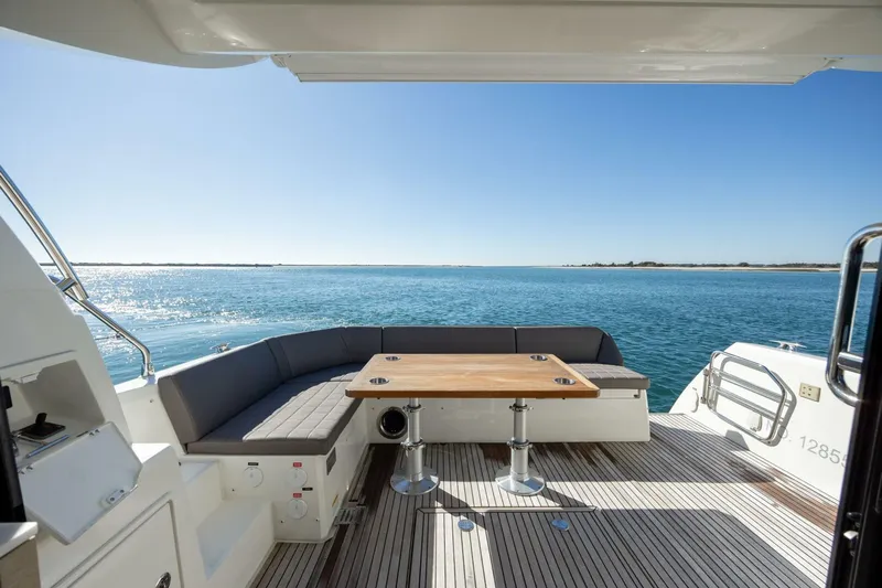  Yacht Photos Pics 2018 Prestige 460 S - Image 14