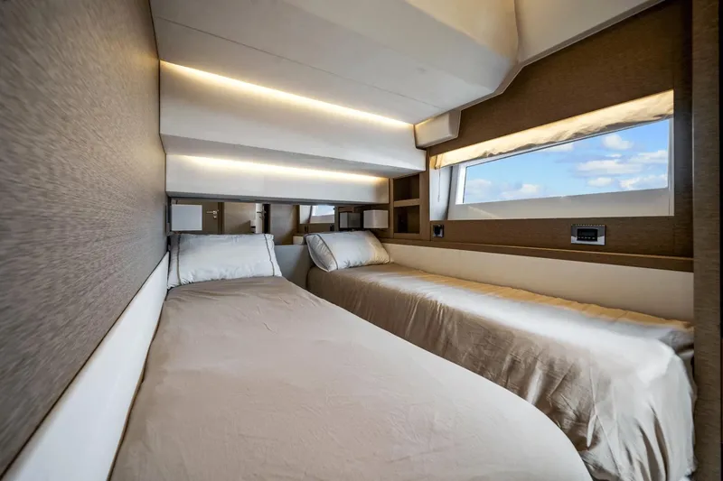 Wholesail II Yacht Photos Pics 