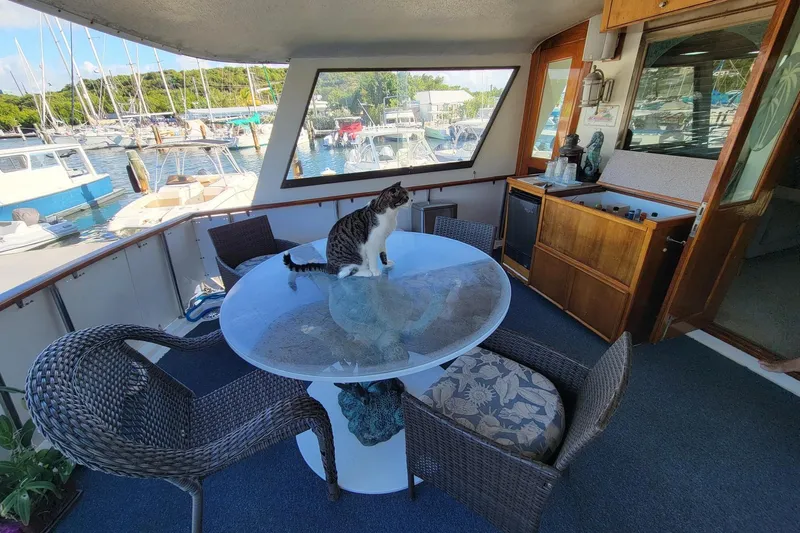 'elixir' Yacht Photos Pics AFT DECK
