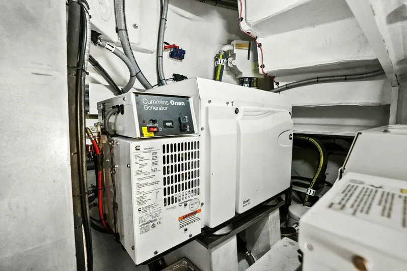 Destin-e Yacht Photos Pics 2021 Sirena 64- DESTIN-E- Engine Room