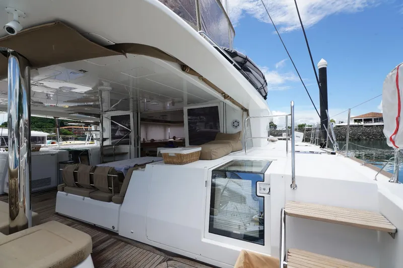 Oceananigans Yacht Photos Pics 