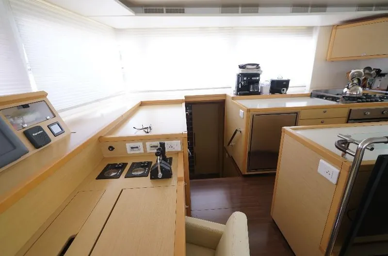 Oceananigans Yacht Photos Pics 