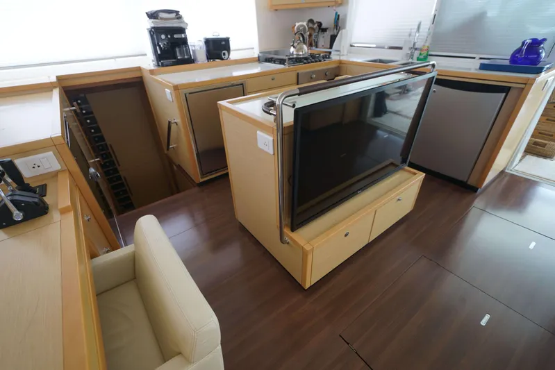 Oceananigans Yacht Photos Pics 