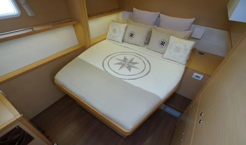 Oceananigans Yacht Photos Pics 